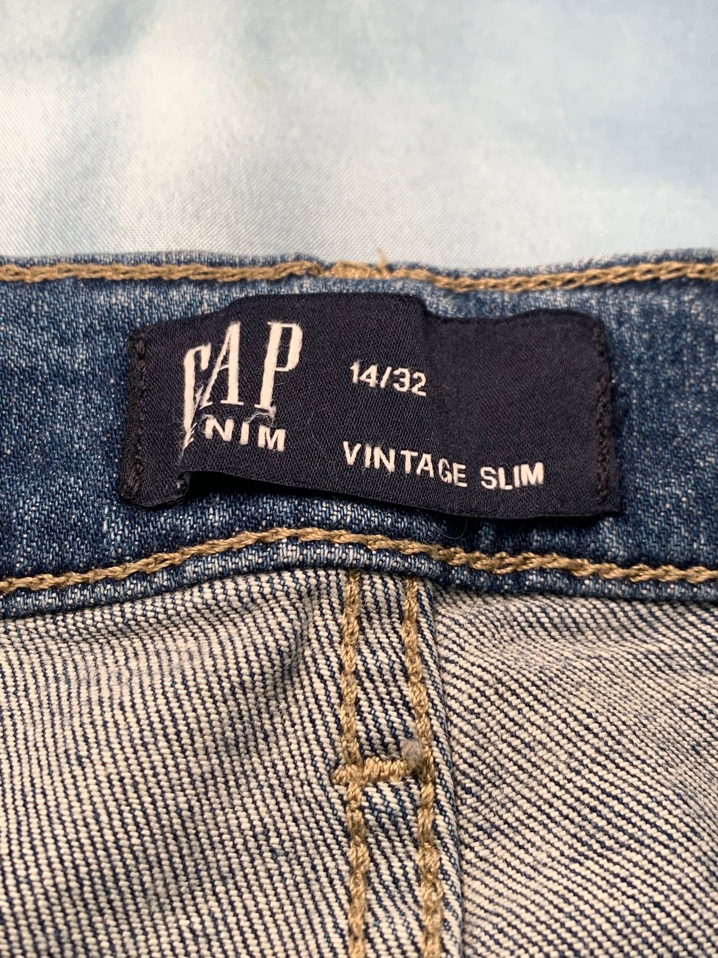 reworked GAP cutoff shorts - M/L
