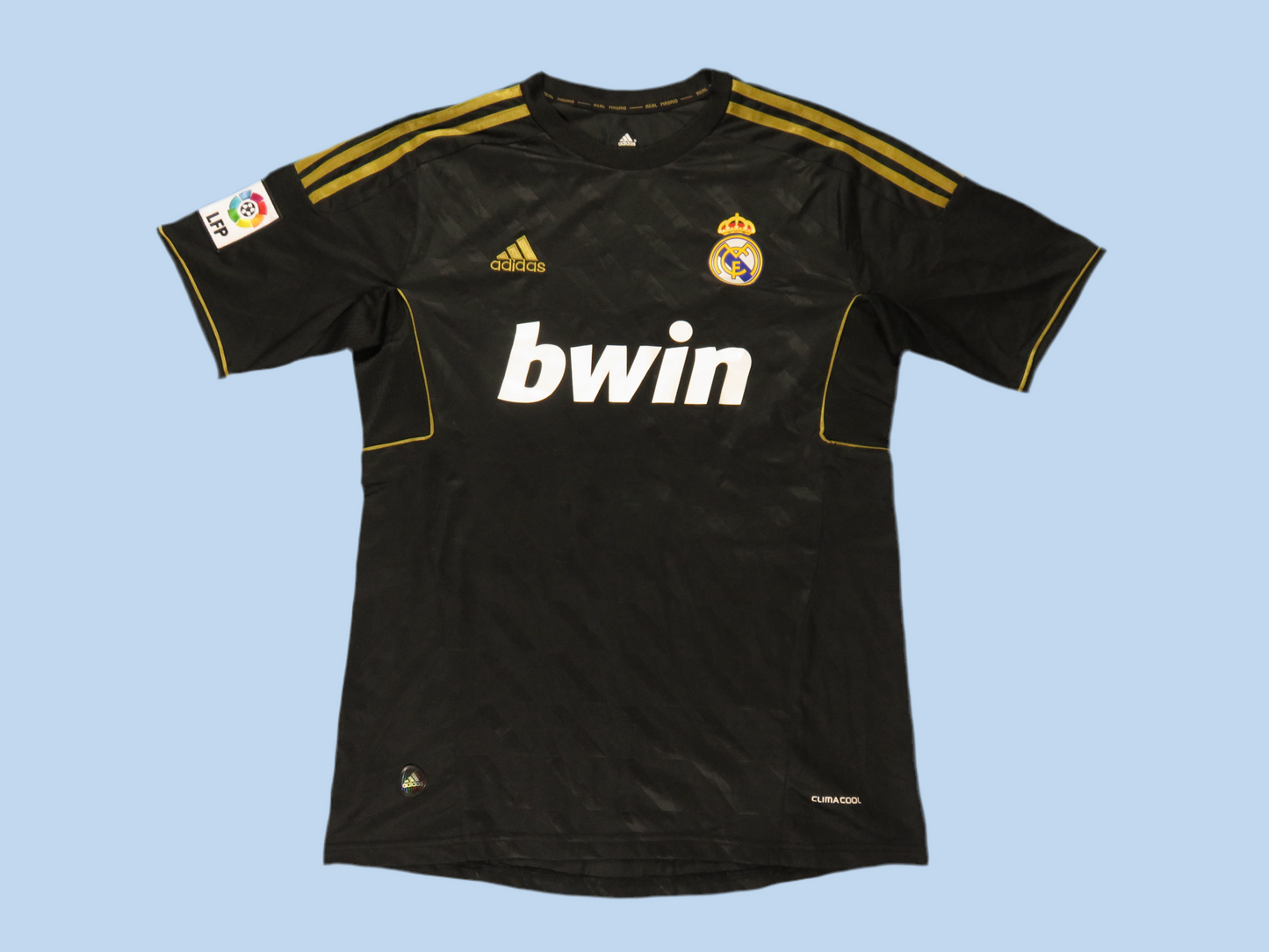 preloved Real Madrid soccer jersey - size L