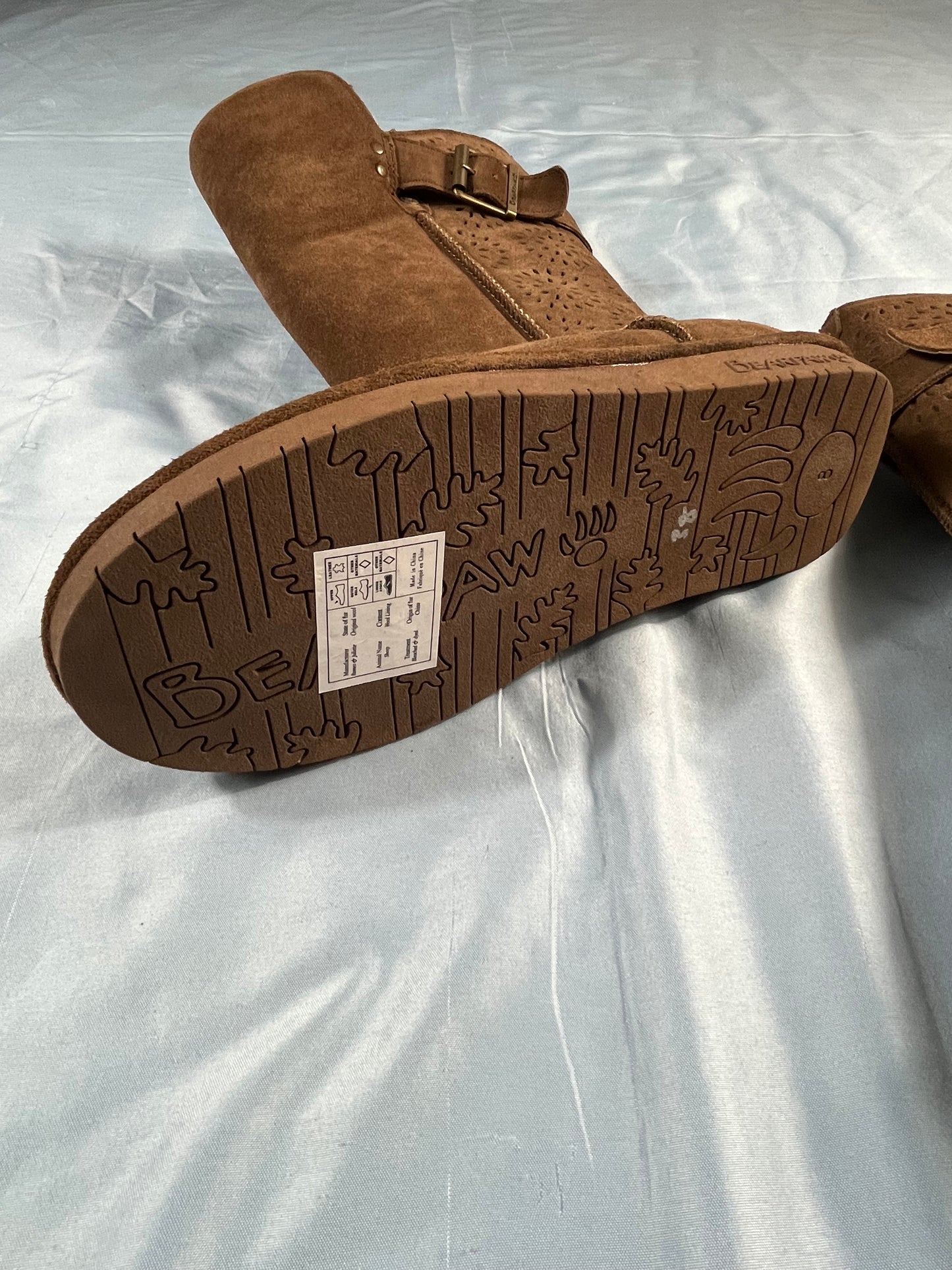 NWOB Bearpaw calf boots - 8W