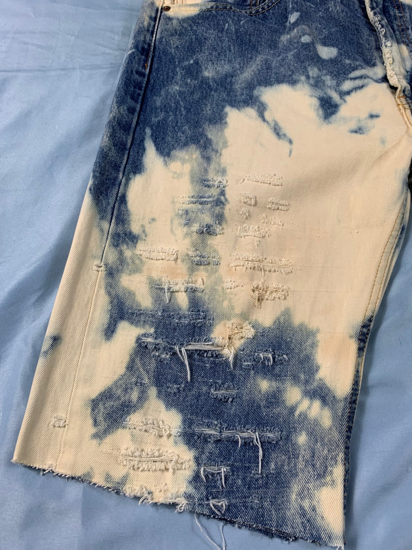 reworked Levi's distressed bermuda jorts - size L/XL
