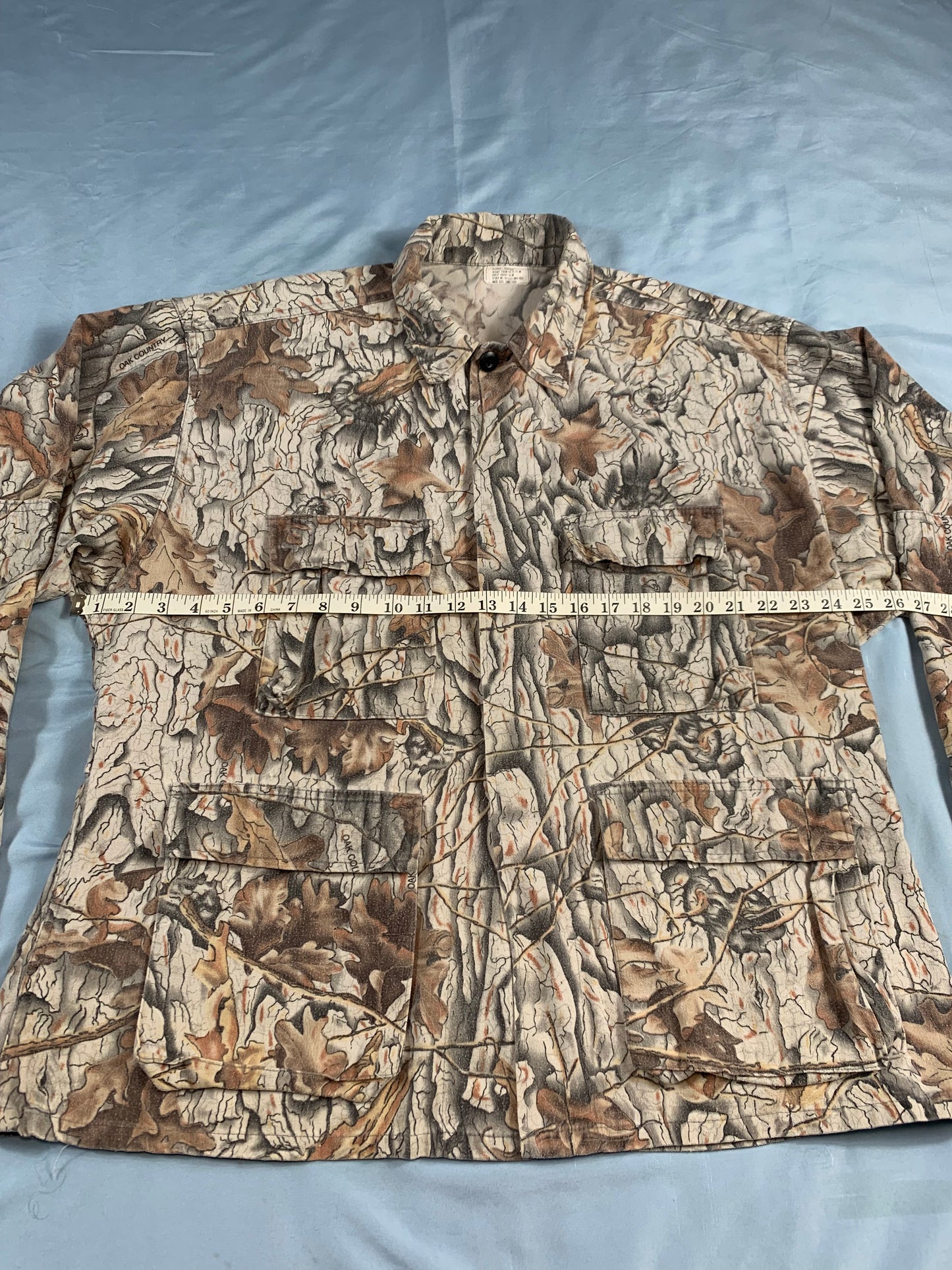 VTG camo trucker jacket - size L/XL