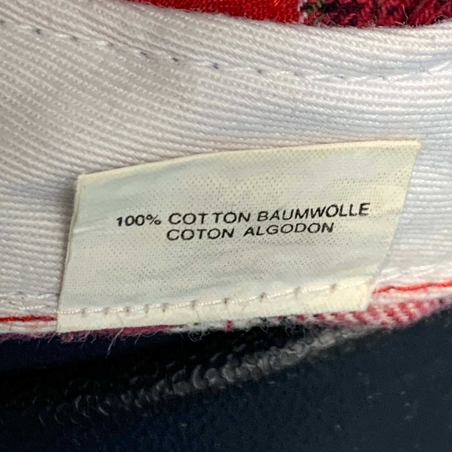 Y2K VTG Chicago Bulls snap back - size YS