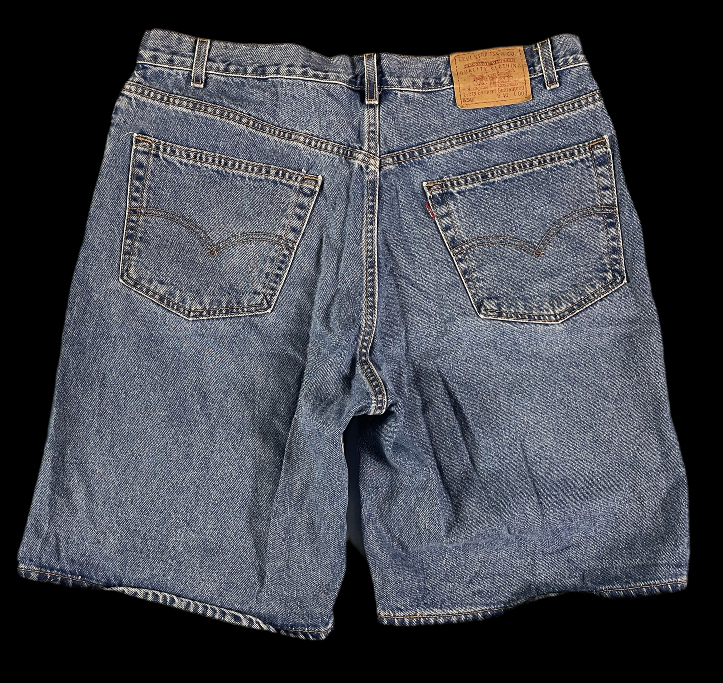 90s vintage Levi’s jorts - size 38