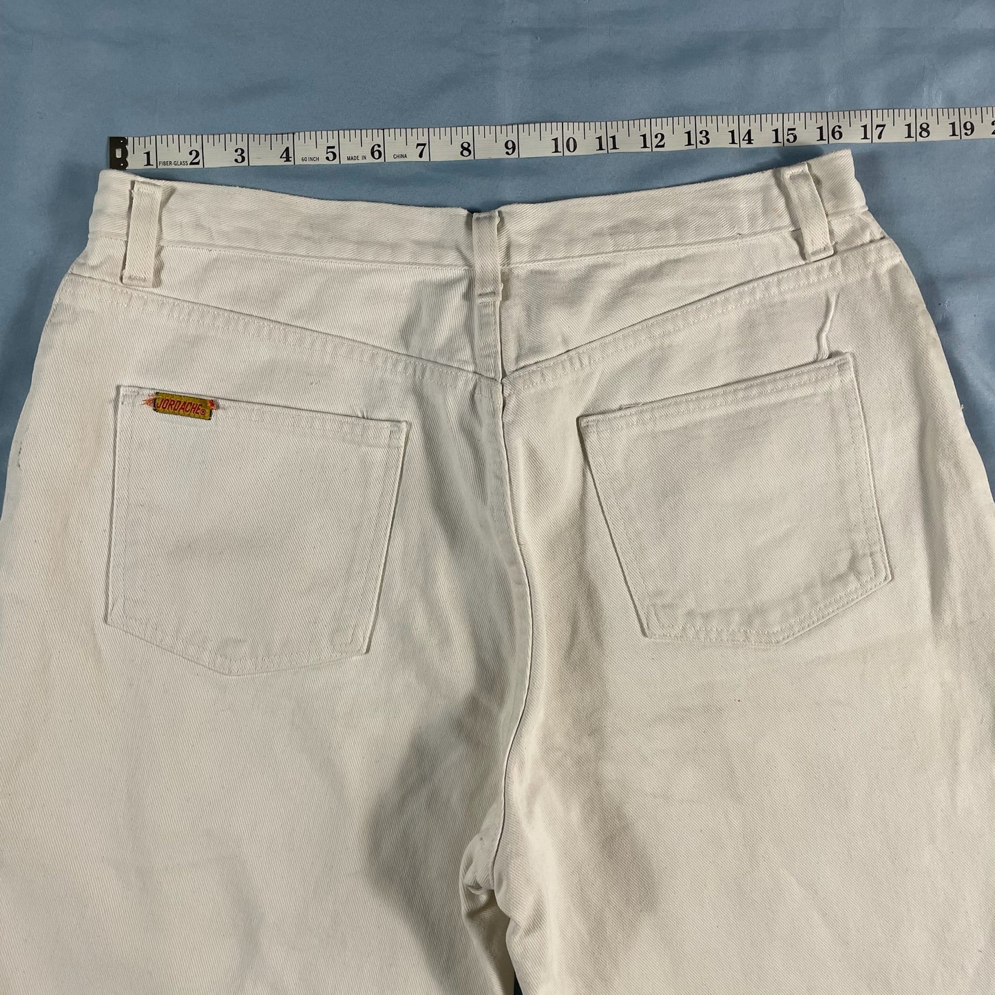 90s VTG Jordache cutoff jorts - size M/L