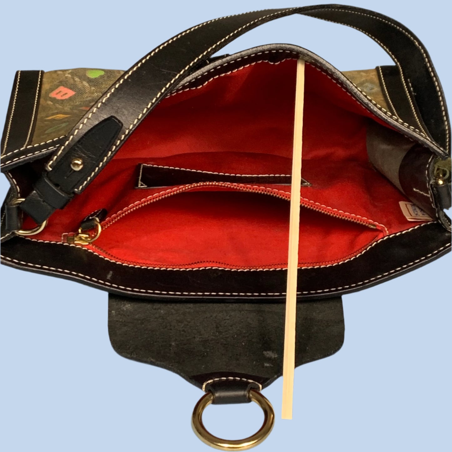 Y2K VTG Dooney & Bourke purse - size S/M