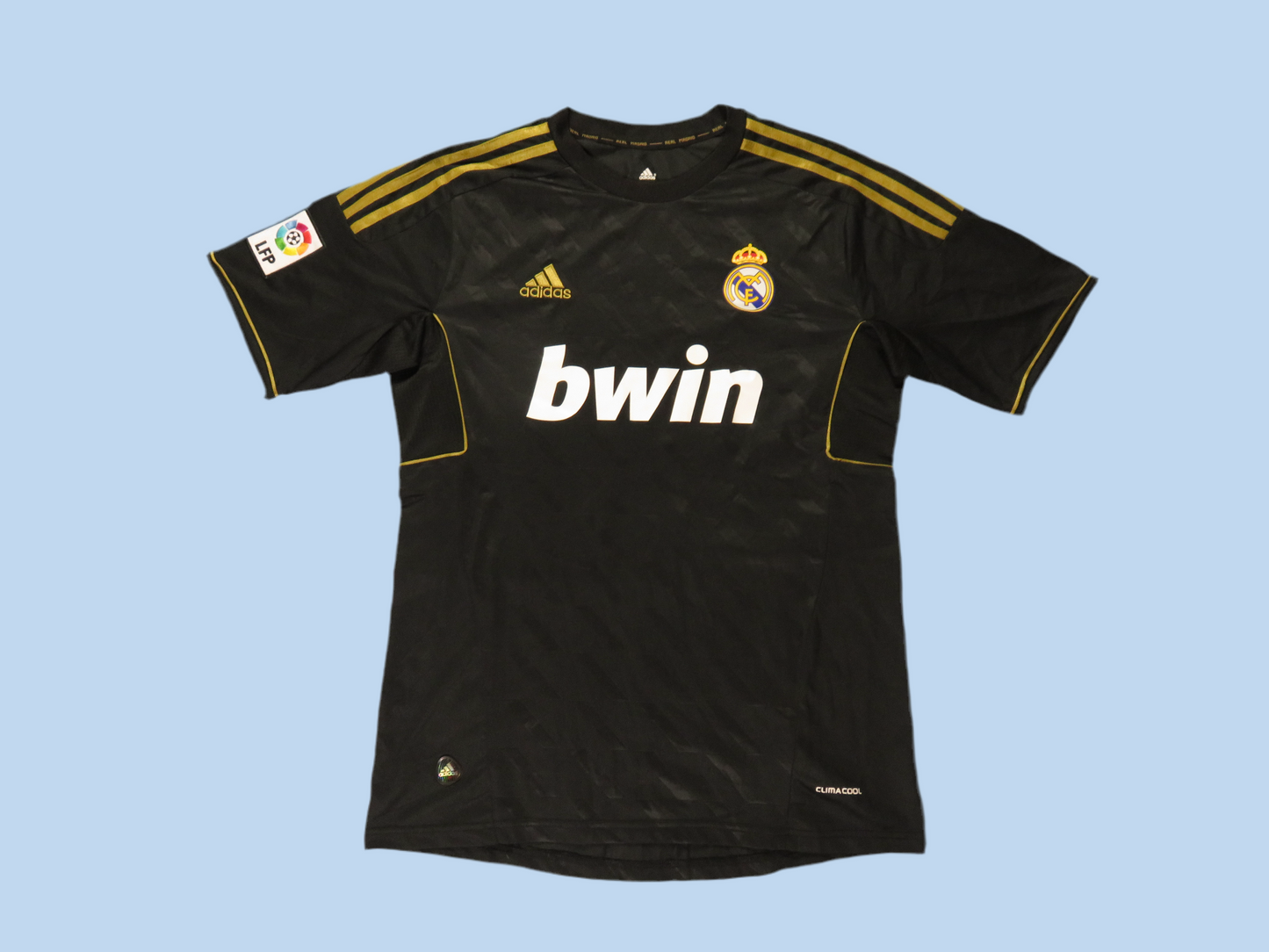 preloved Real Madrid soccer jersey - size L