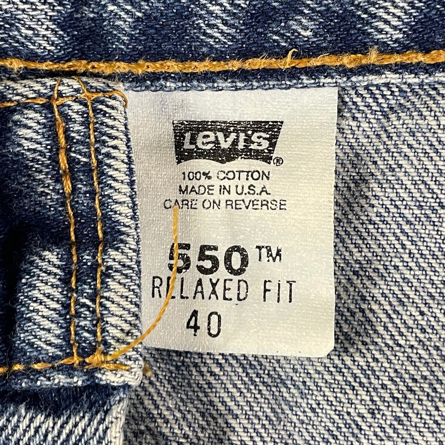 90s vintage Levi’s jorts - size 38