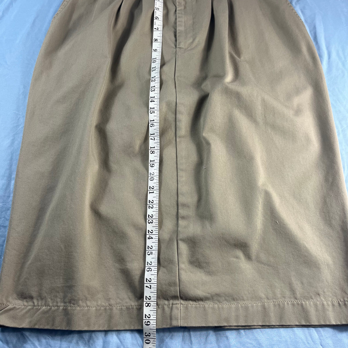 90s VTG khaki cotton chino pleated button back midi skirt - 30/32 - WL/M30
