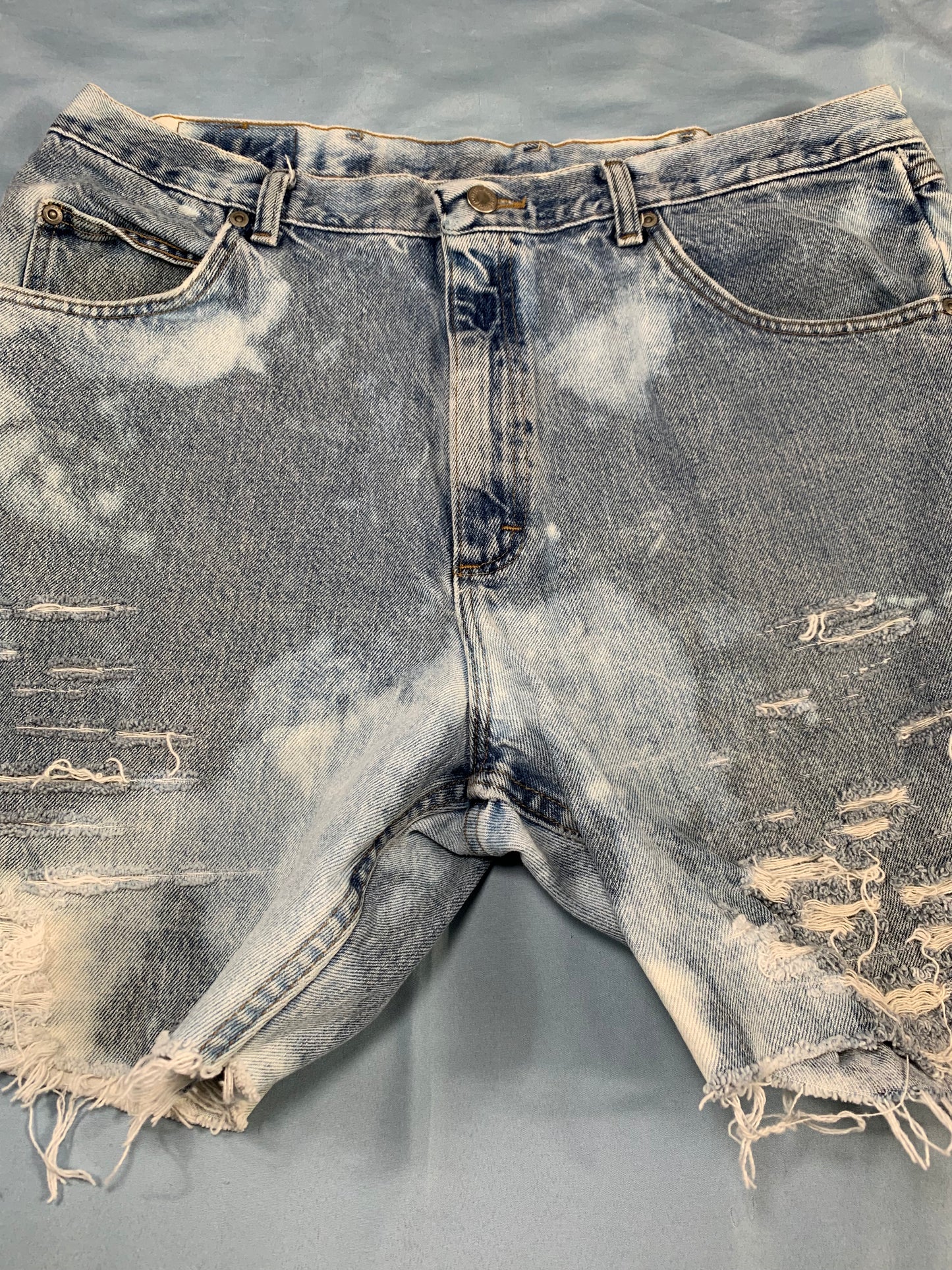reworked Wrangler cutoff jorts - M/L
