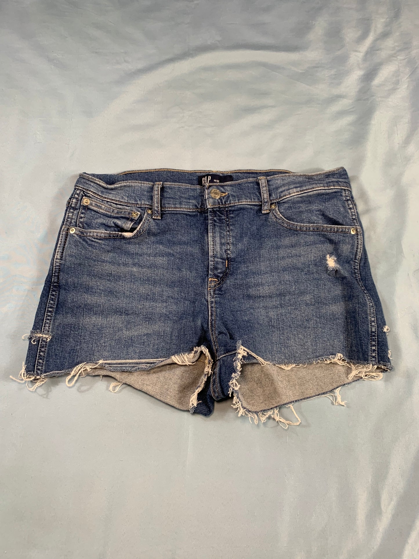 reworked GAP custom cutoff jorts - M/L