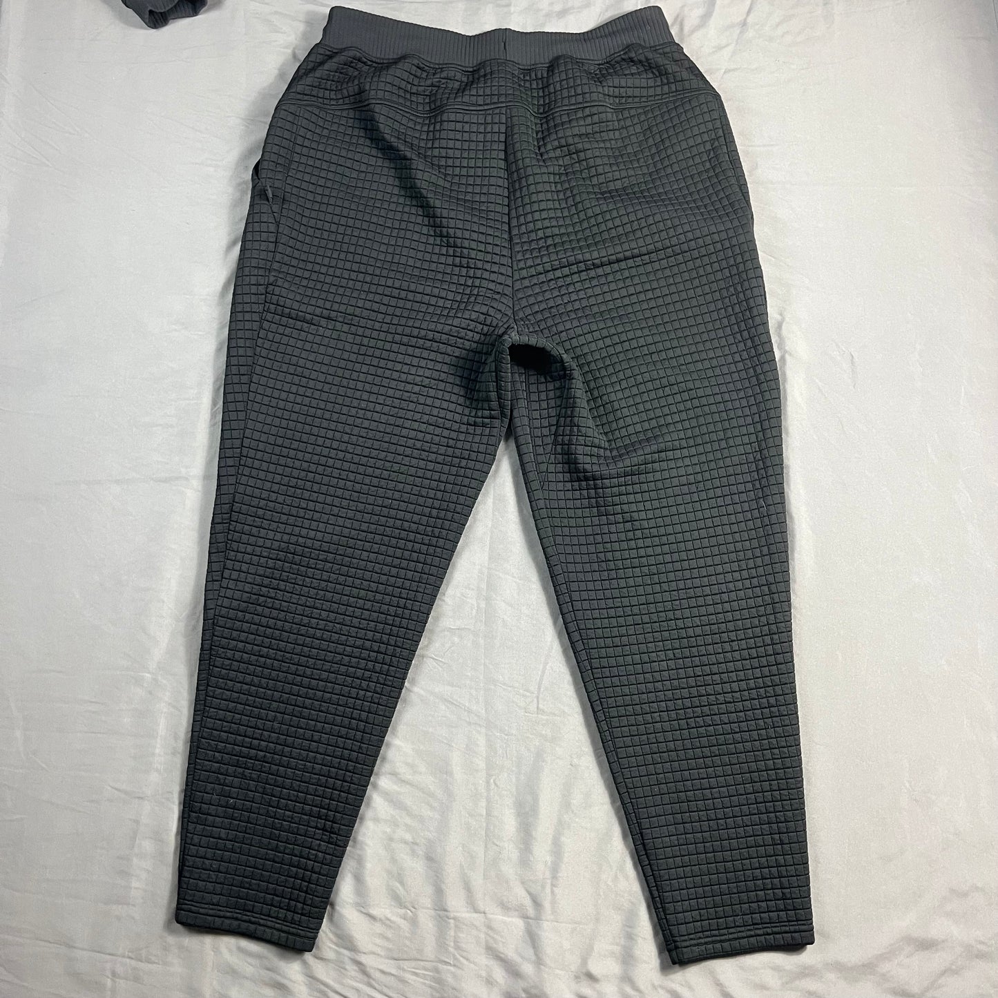 preloved Lululemon Lab quilted cropped long sleeve + jogger set -  M/L