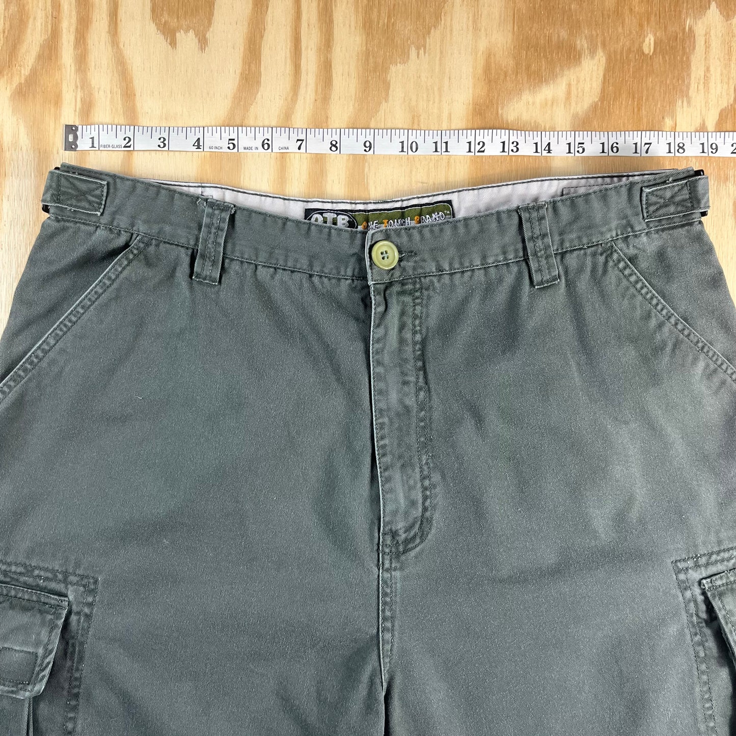 Y2K vintage OTB One Tough Brand heavy cotton cargo shorts - 40 - M40/W2X