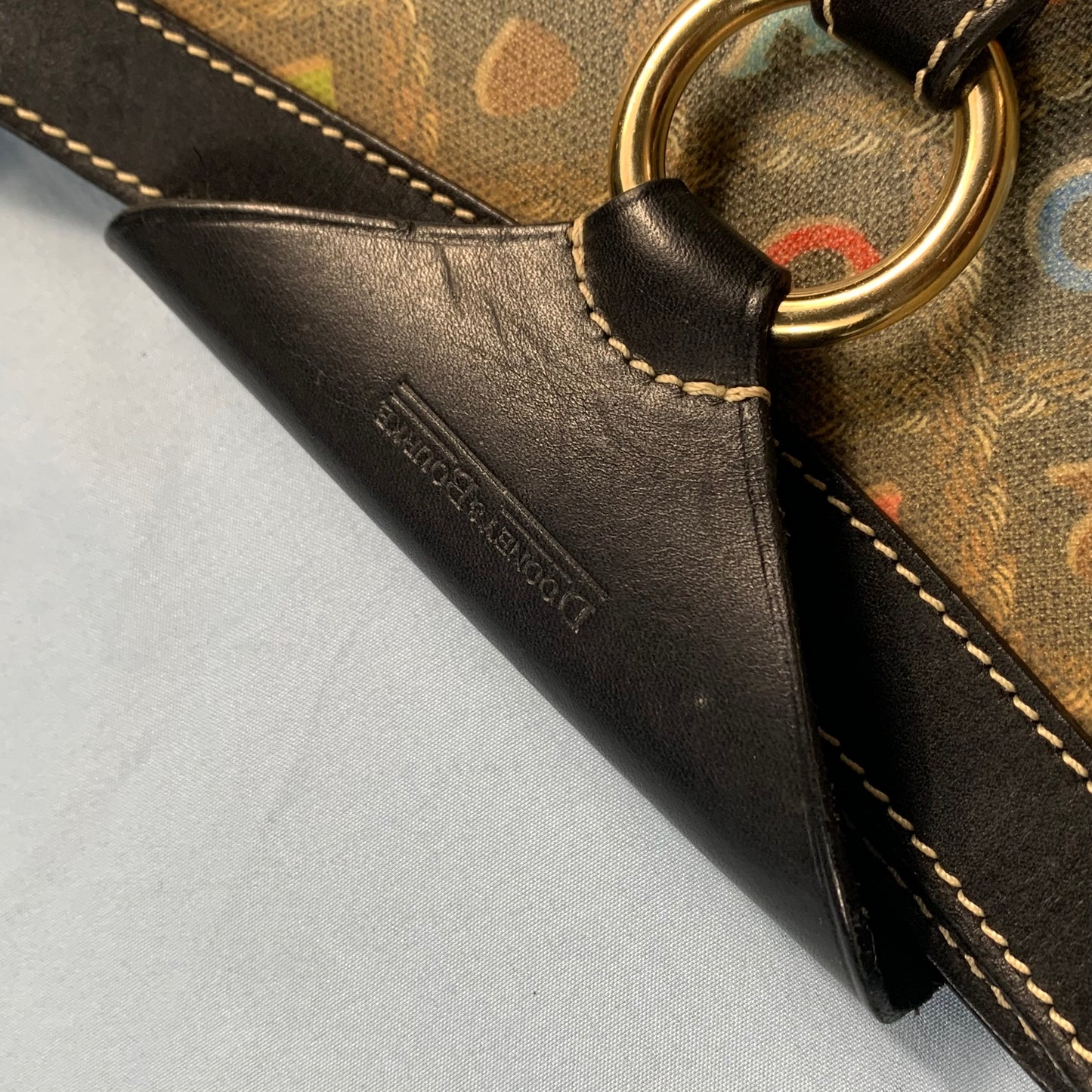Y2K VTG Dooney & Bourke purse - size S/M