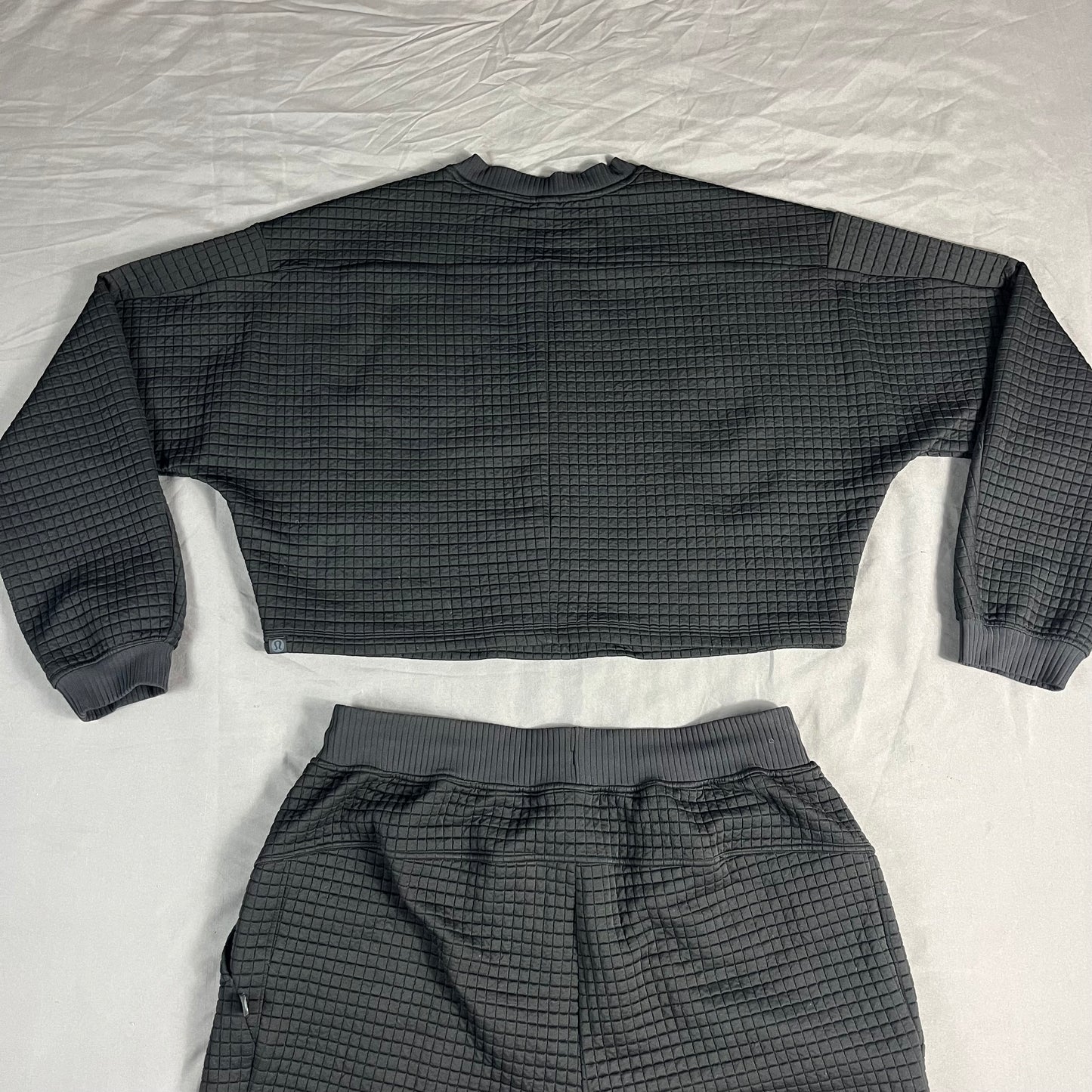 preloved Lululemon Lab quilted cropped long sleeve + jogger set -  M/L