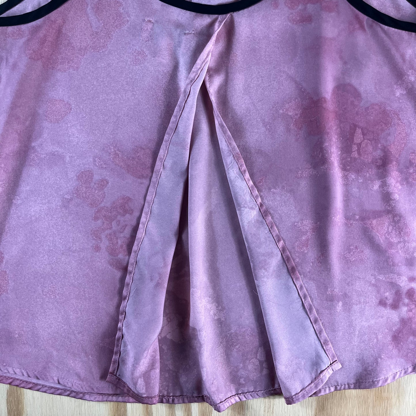 preloved DKNY mauve watercolor satin pleated camisole - S/M