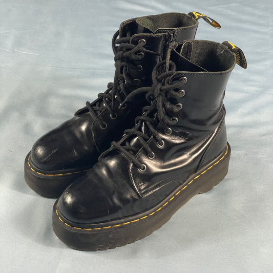 preloved Dr. Martens “Jadon” platform 8-eye boots - 9W