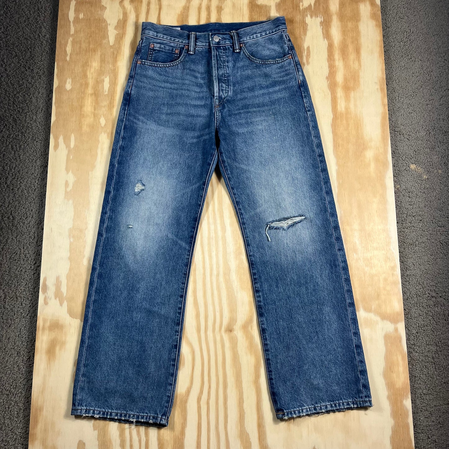 preloved GAP "90s Loose" button fly jeans - 30x30