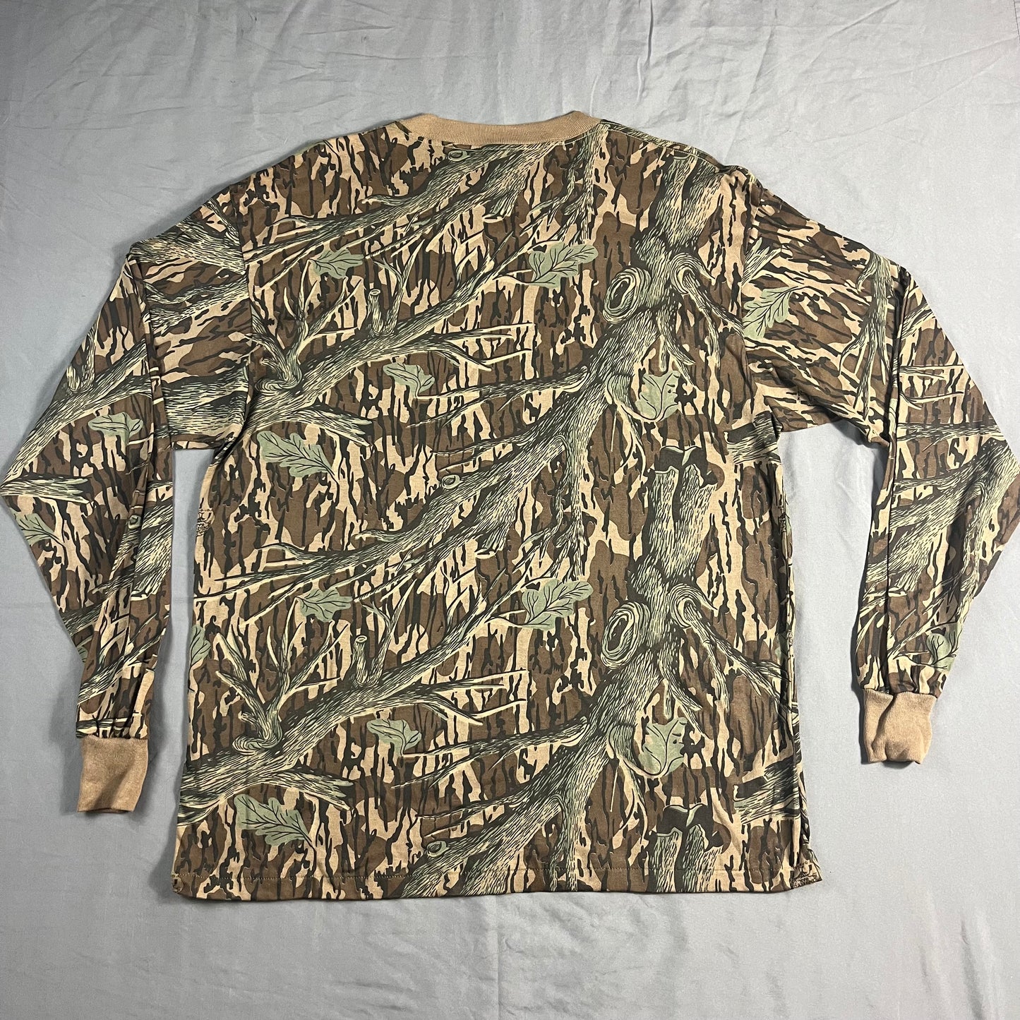 NWOT 70s VTG Mossy Oak camo top - L/XL