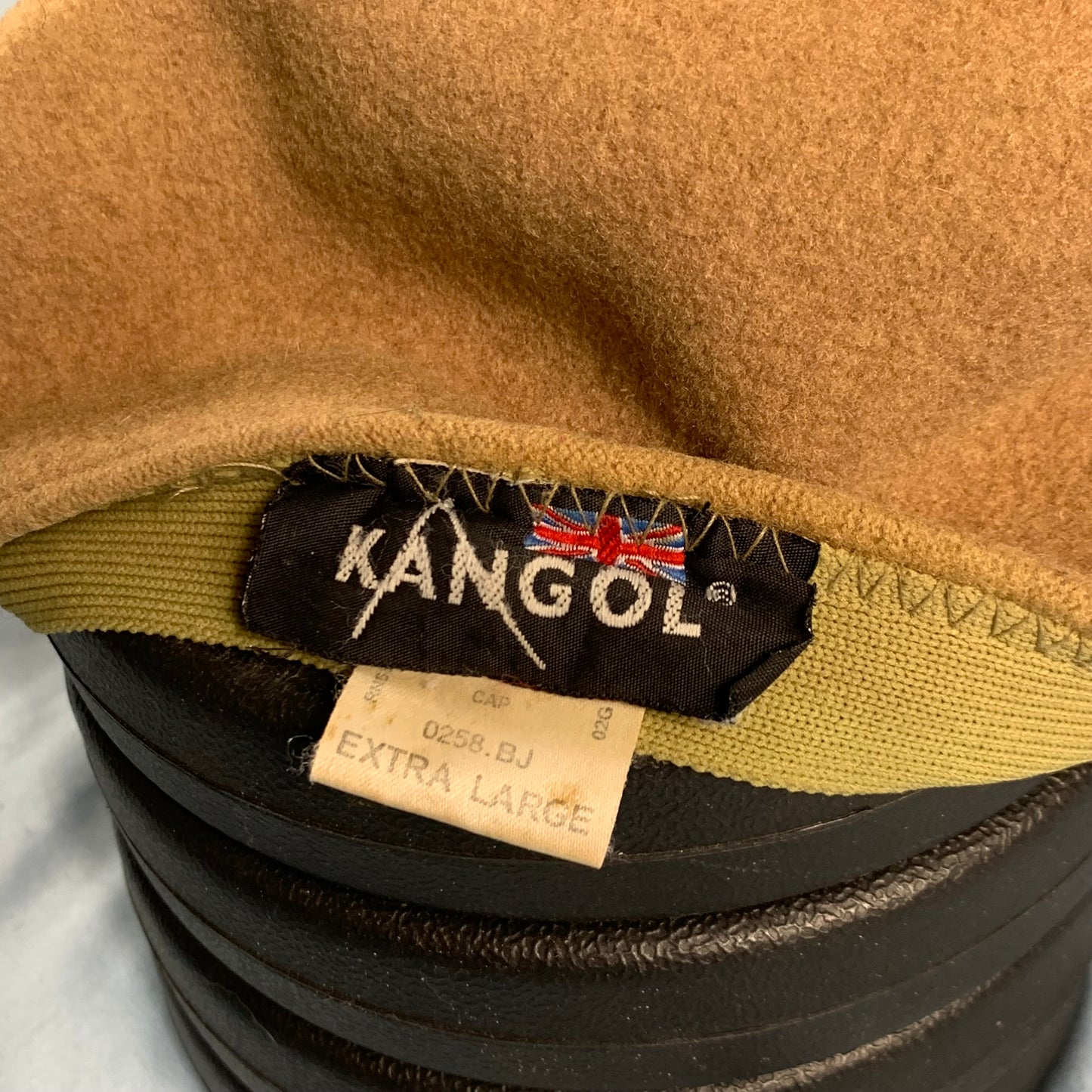 80s VTG Kangol newsboy hat - size XL