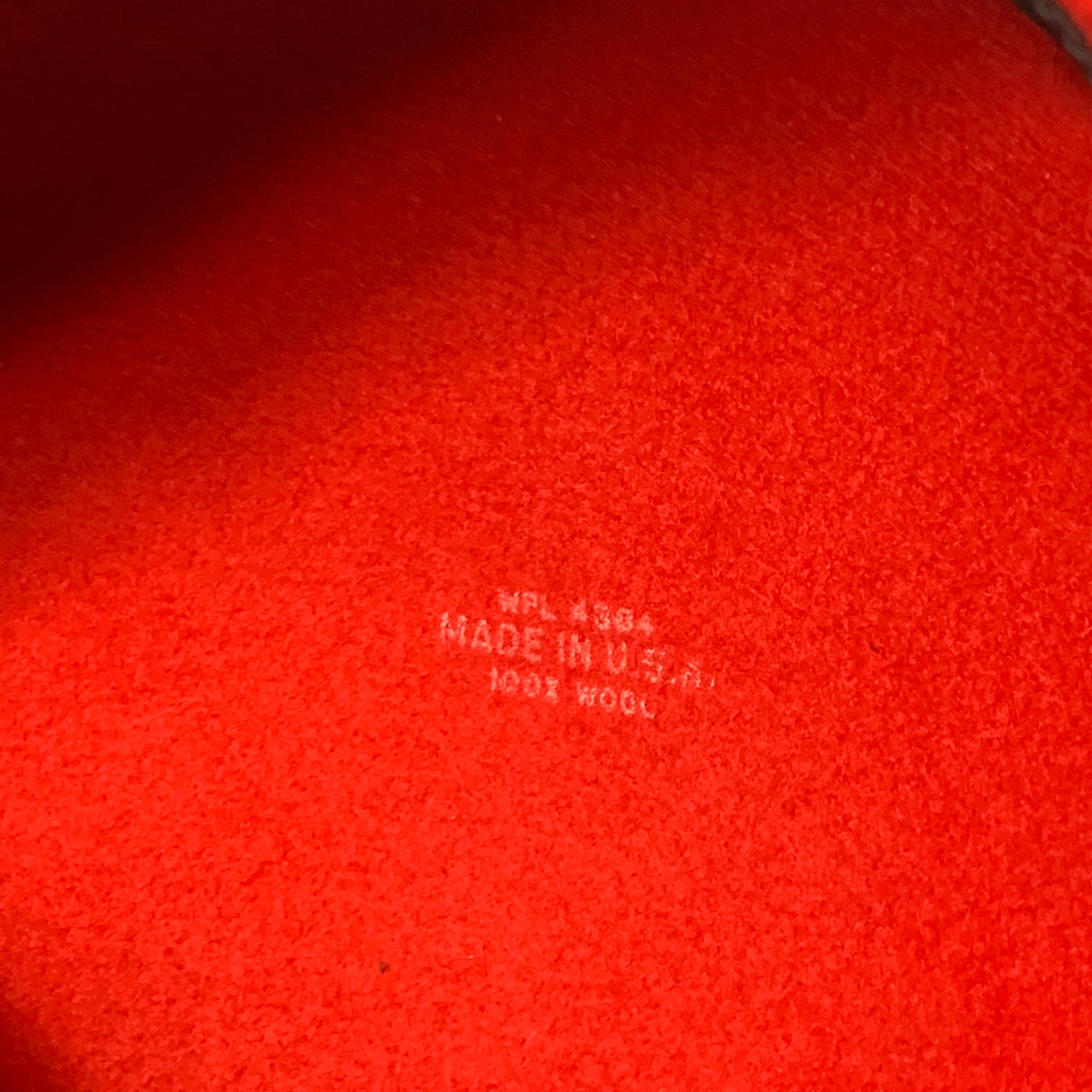 80s vintage red brimless hat - size OS