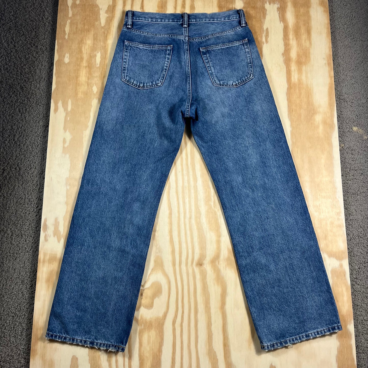 preloved GAP "90s Loose" button fly jeans - 30x30