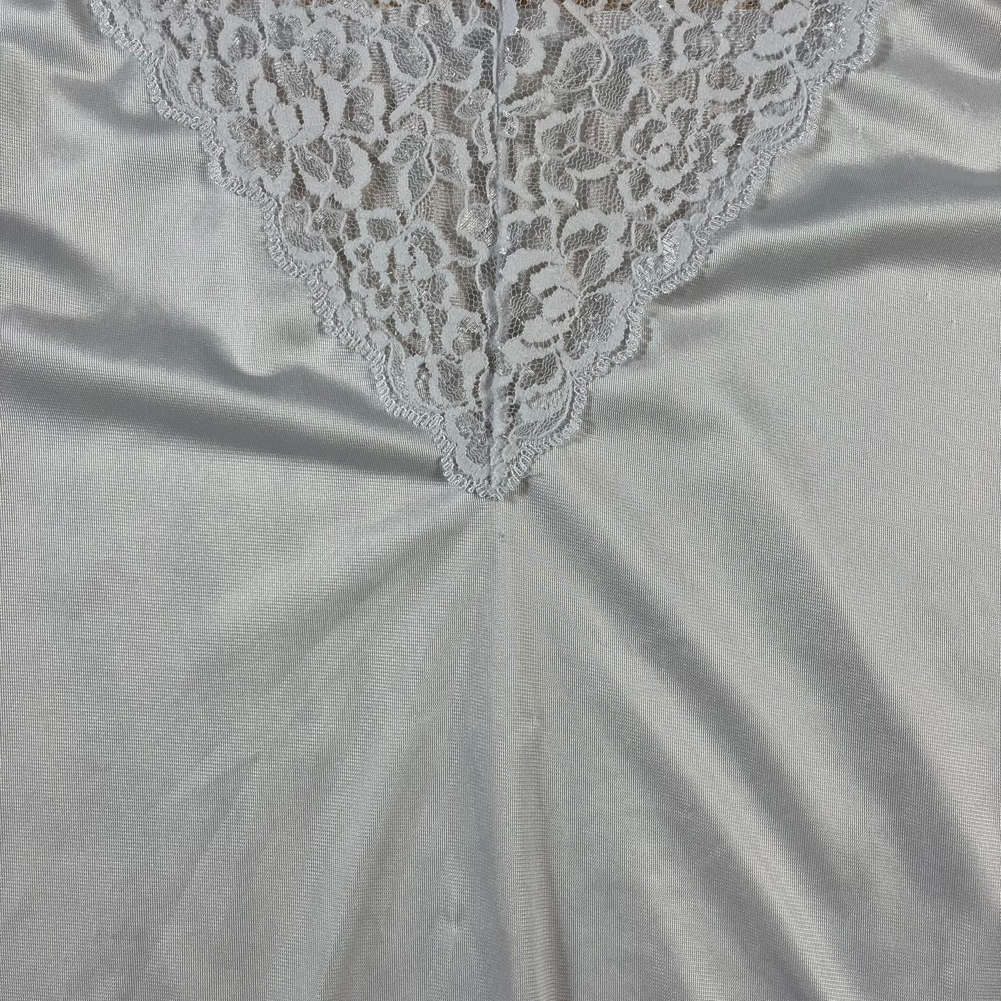 90s VTG lace strap v neck camisole tank - XS/S