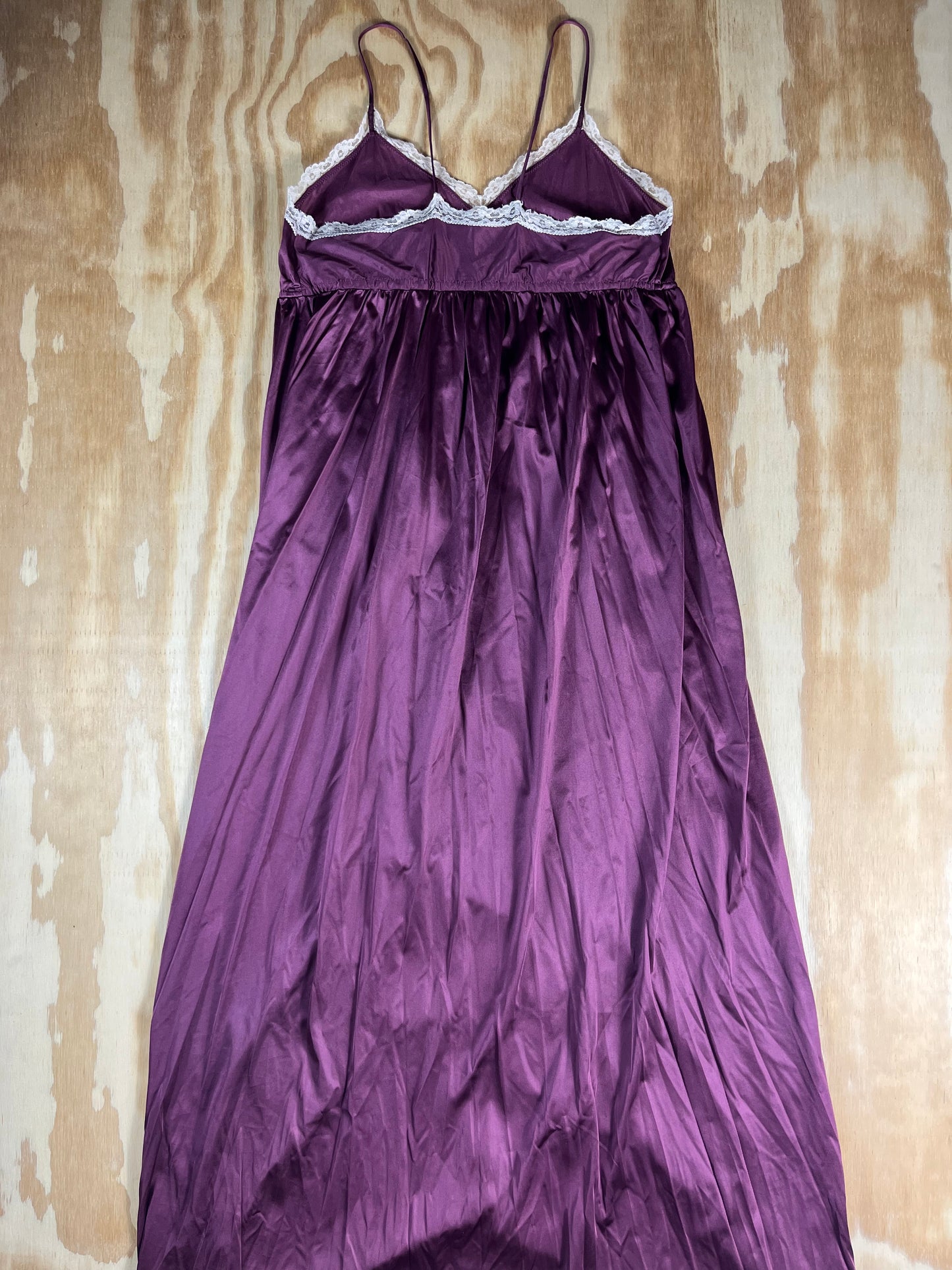80s VTG Vassarette Antron III plum lace slip - XS/S