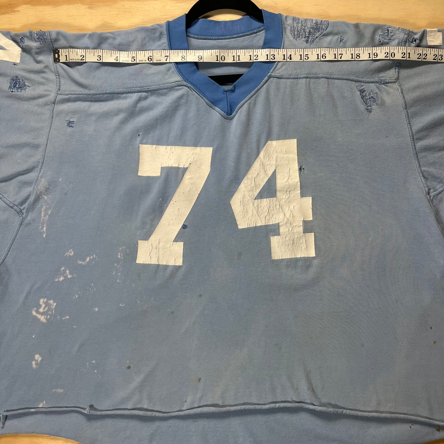 80s VTG thrashed cropped faded blue football jersey - XL/XXL