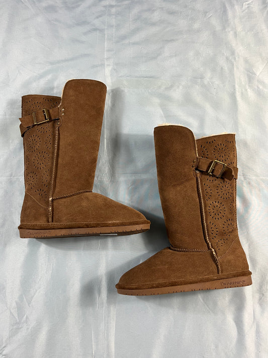NWOB Bearpaw calf boots - 8W