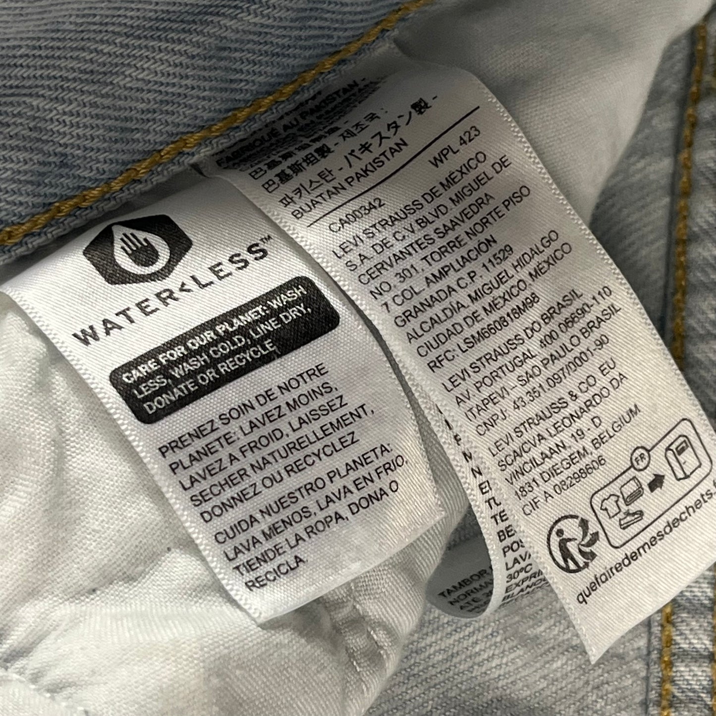 preloved Levi's Premium "Ribcage" wide leg jeans - 34x34