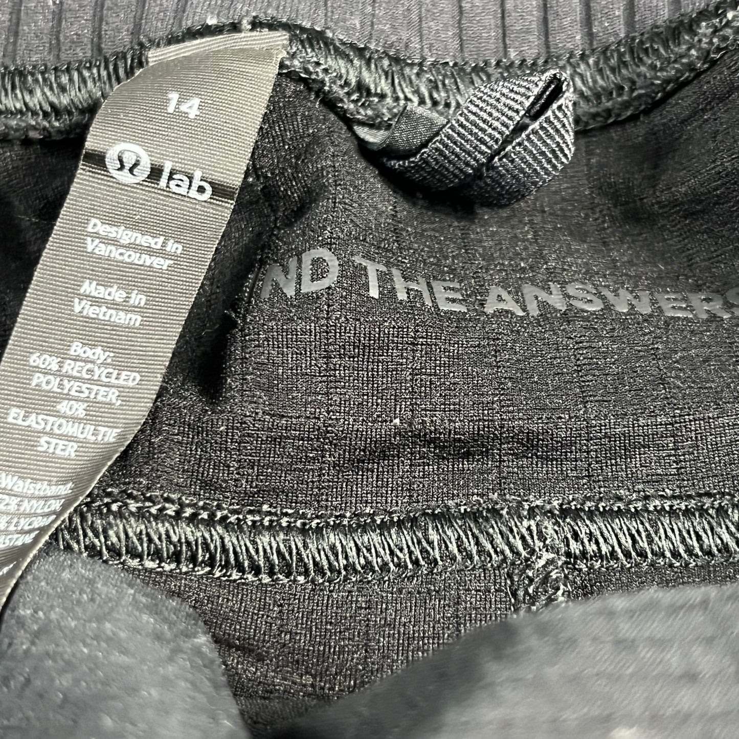 preloved Lululemon Lab quilted cropped long sleeve + jogger set -  M/L