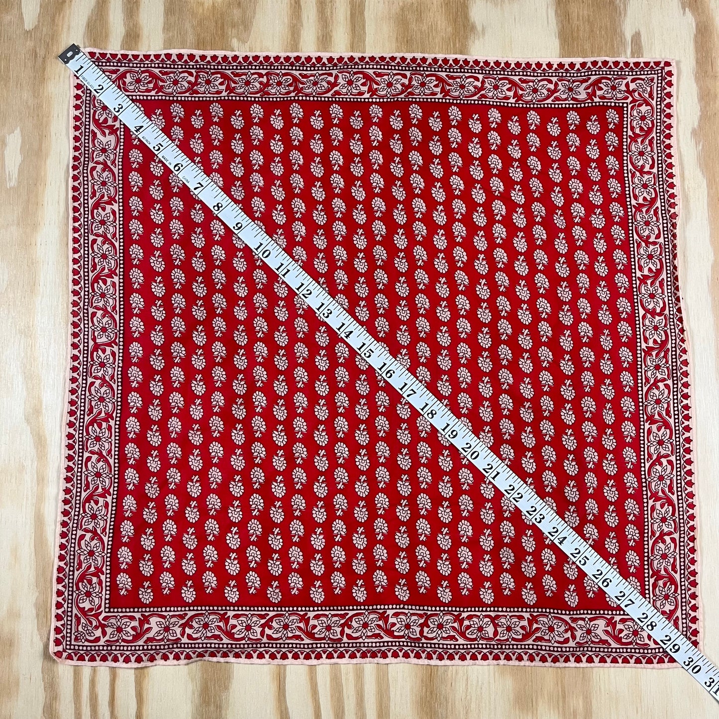 VTG red & white paisley floral square scarf - O/S