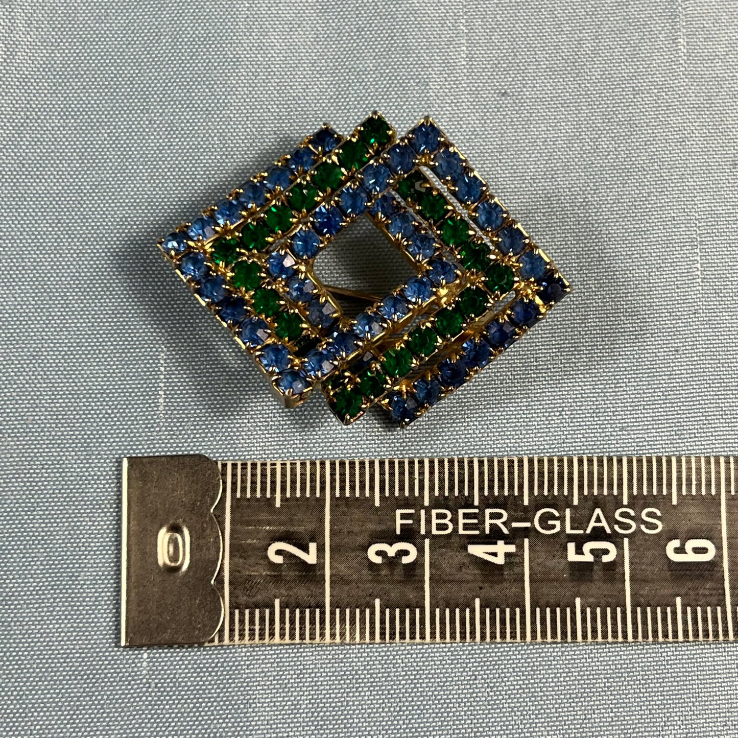 60s VTG emerald & blue rhinestone geometric brooch - O/S