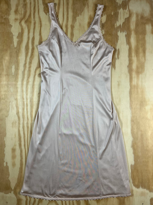 90s VTG Warner’s Perfect Measure full slip - XS/S