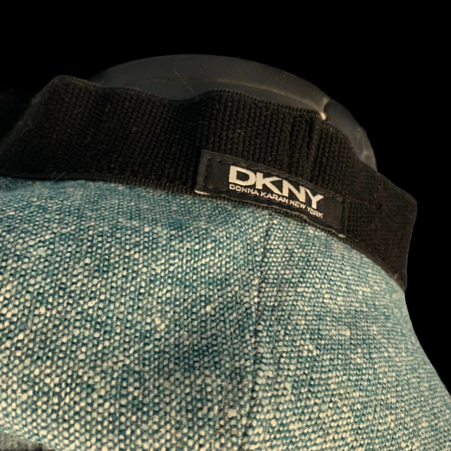 Y2K vintage DKNY beret - size OS