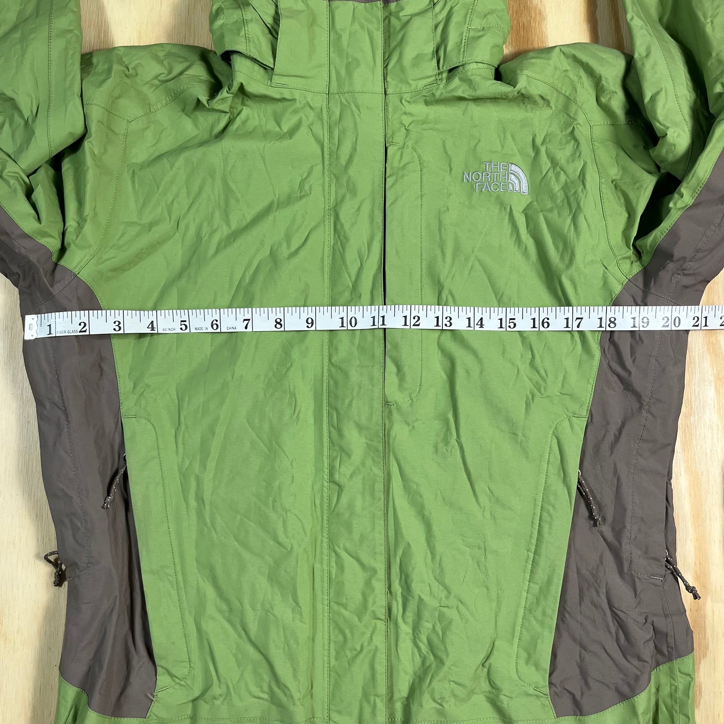 preloved The North Face HyVent leaf green rain jacket - XS/S