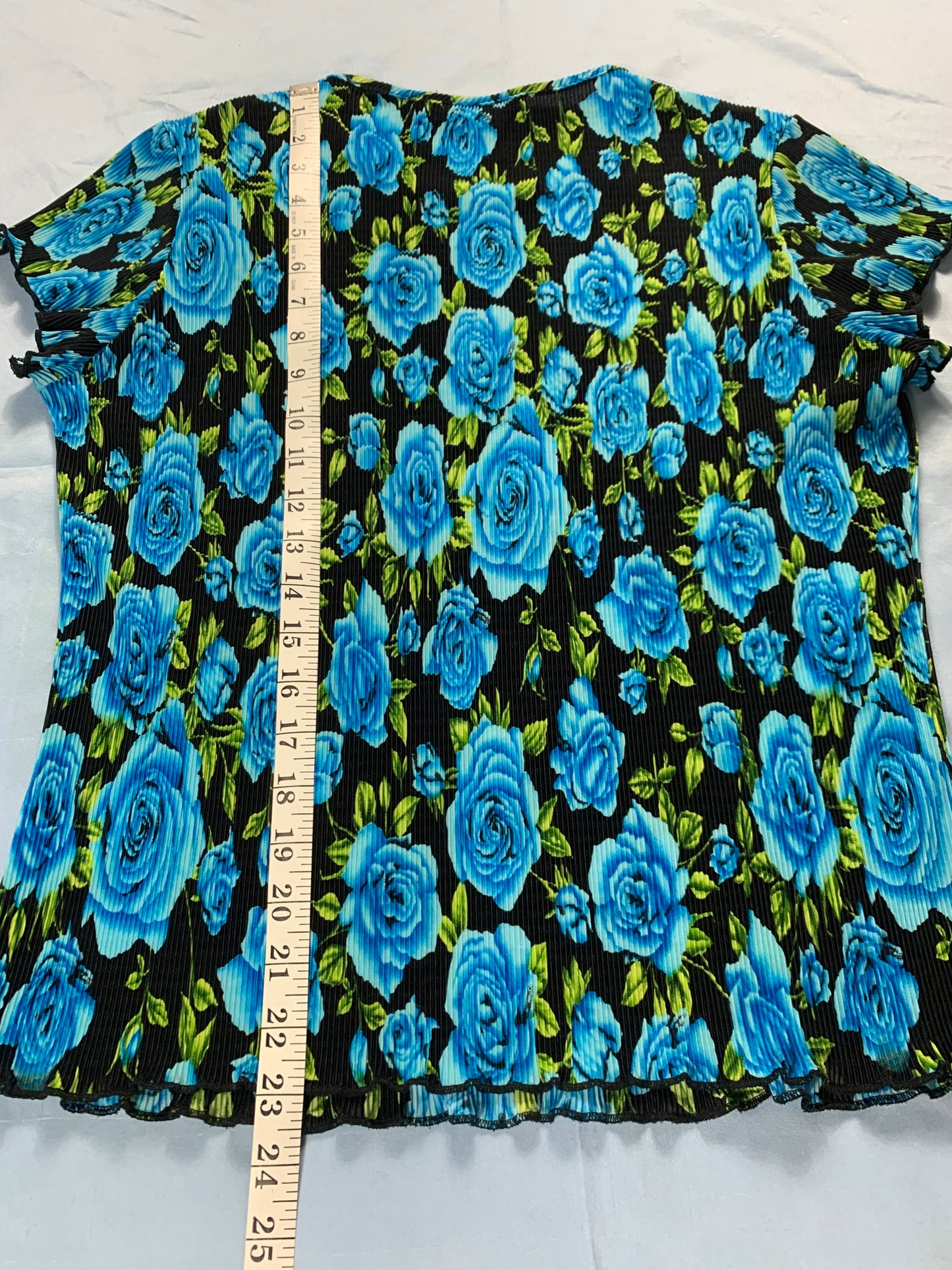 90s Y2K crinkle short sleeve top - size L/XL