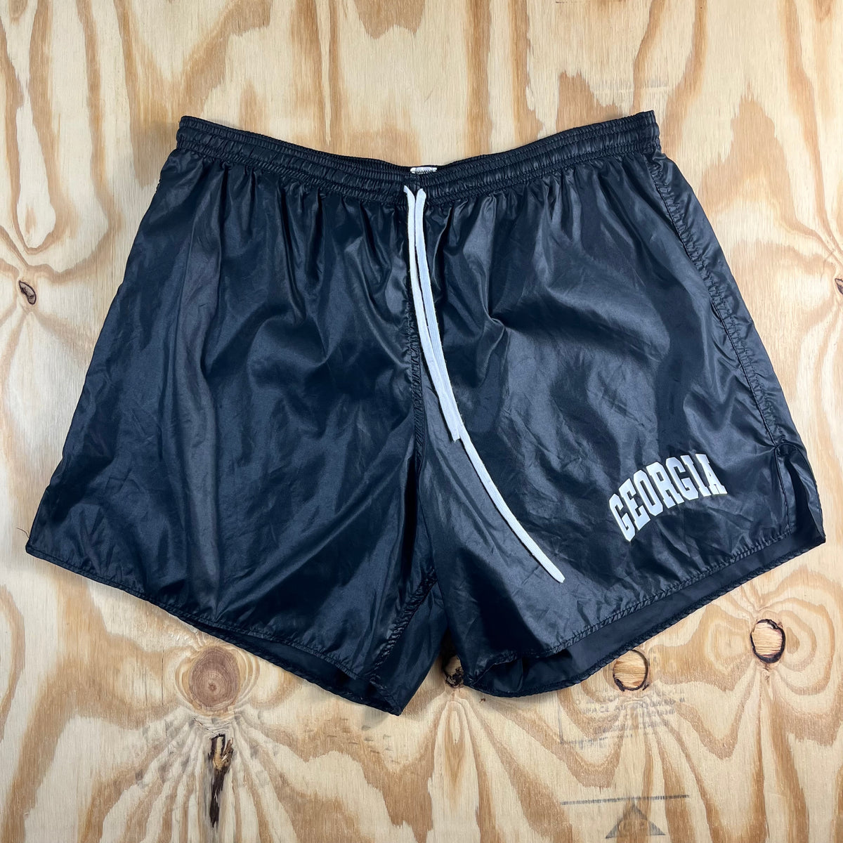 90s VTG Soffe Georgia Bulldogs black shiny nylon running shorts - L