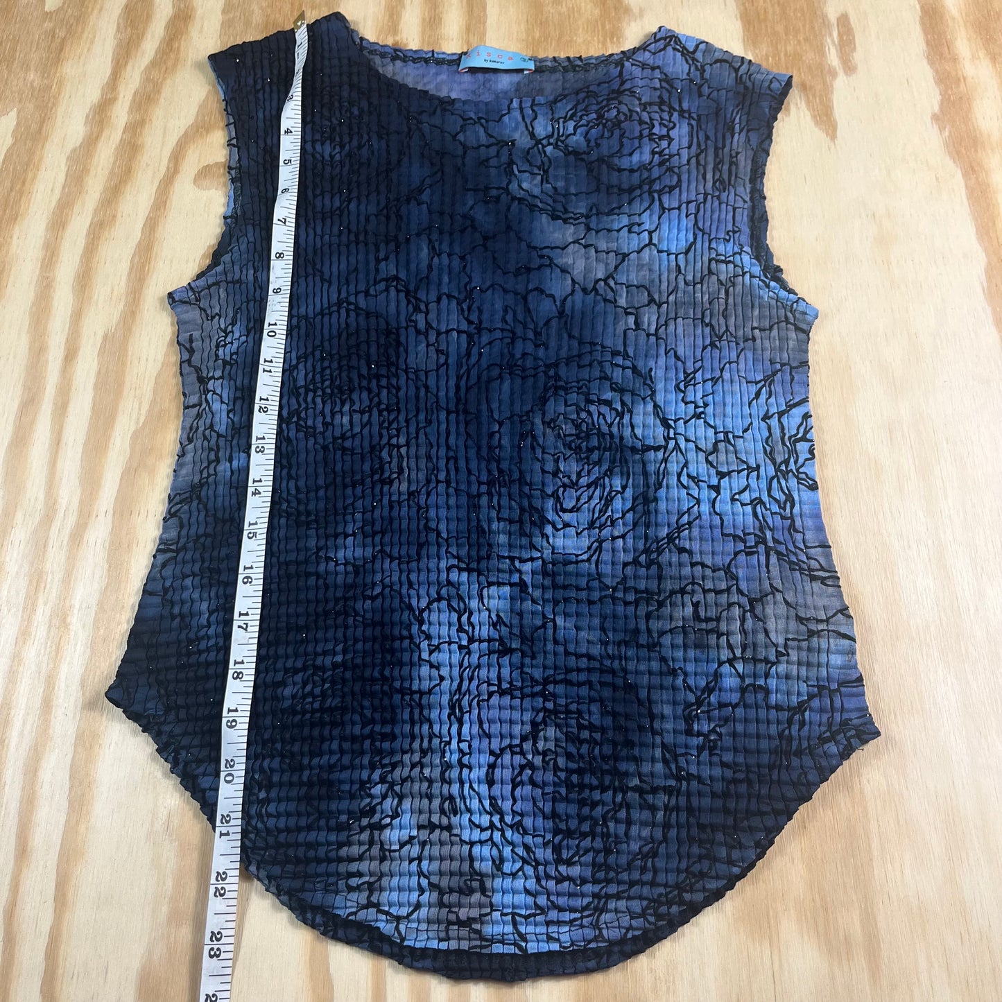 Y2K VTG Kisca by Komarov crinkle pleated floral mesh top - S/M