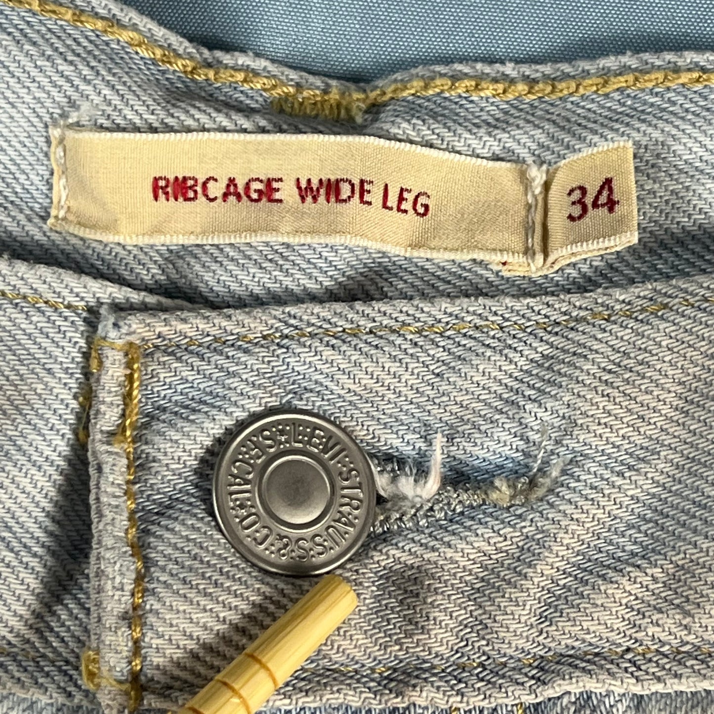 preloved Levi's Premium "Ribcage" wide leg jeans - 34x34