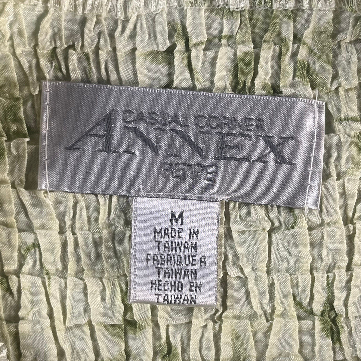 Y2K VTG Casual Corner Annex sage green crinkle popcorn tank top - S/M