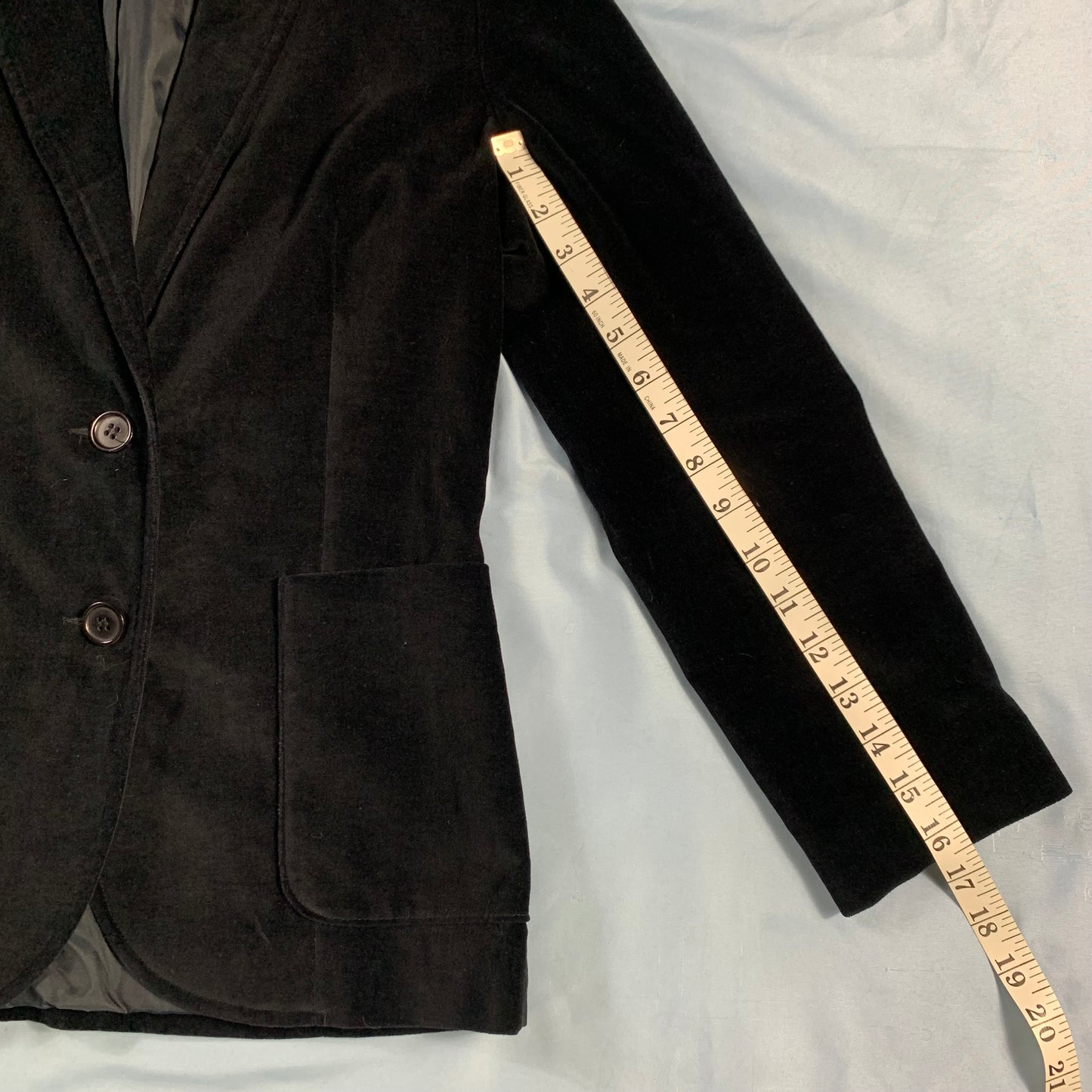 VTG black velvet blazer - size S/M