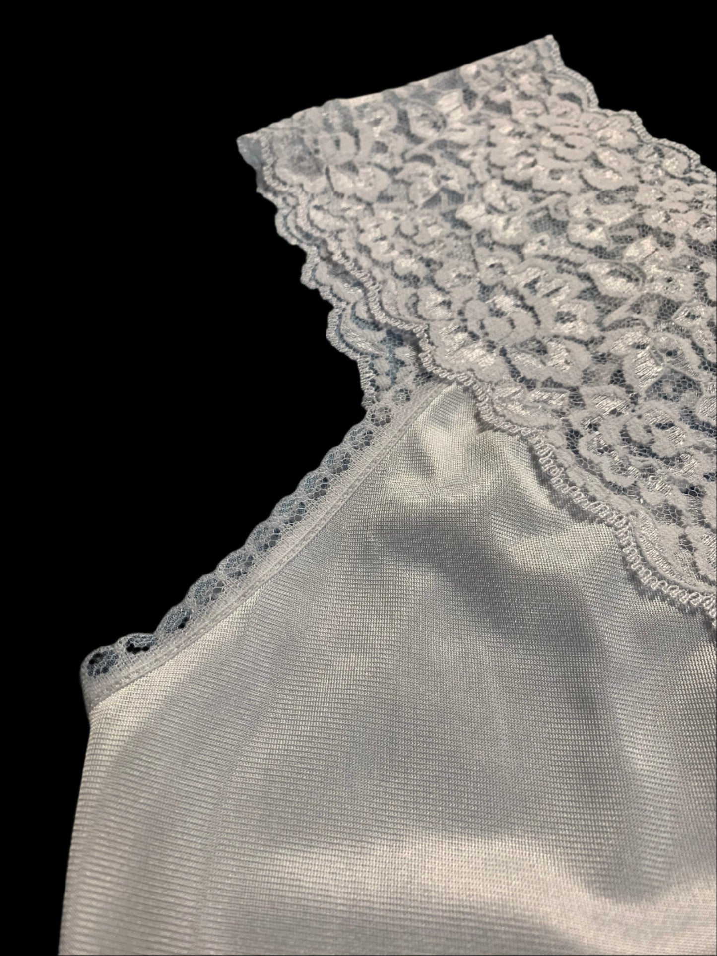 VTG lace trim cami top - size S/M