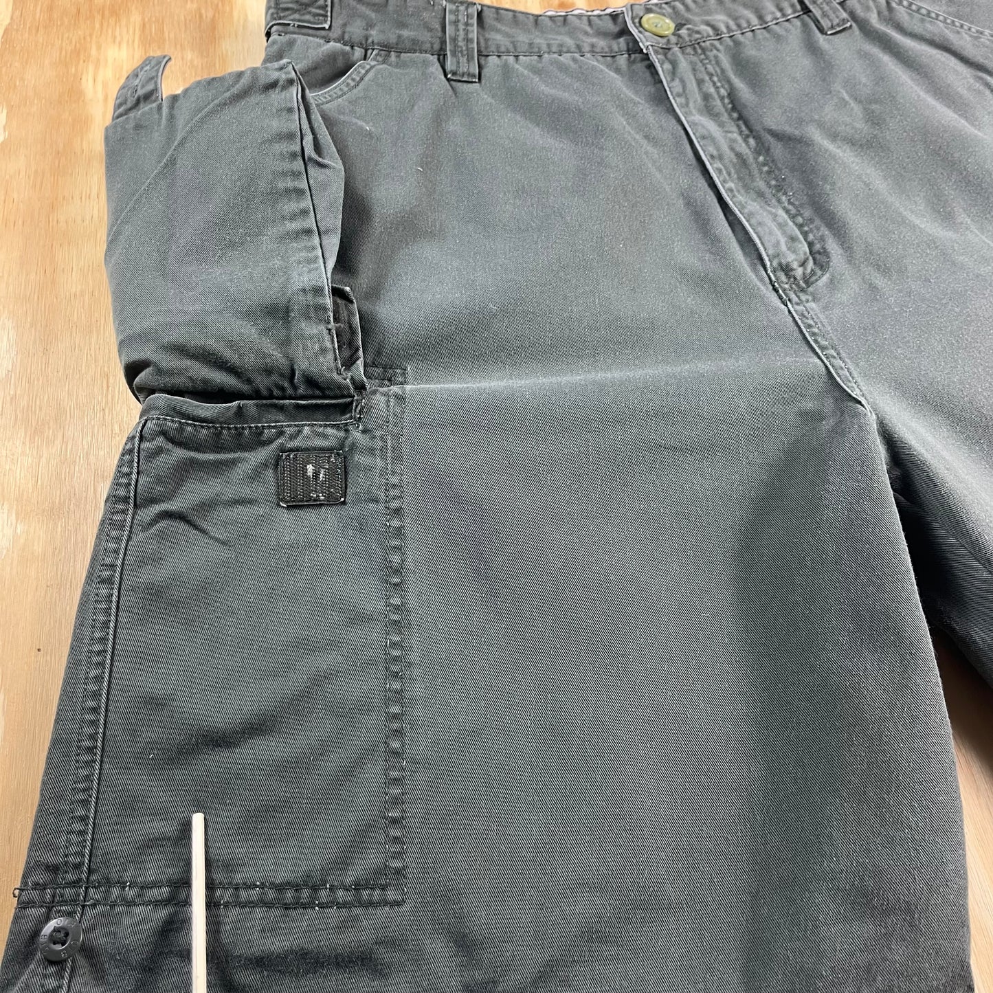 Y2K vintage OTB One Tough Brand heavy cotton cargo shorts - 40 - M40/W2X